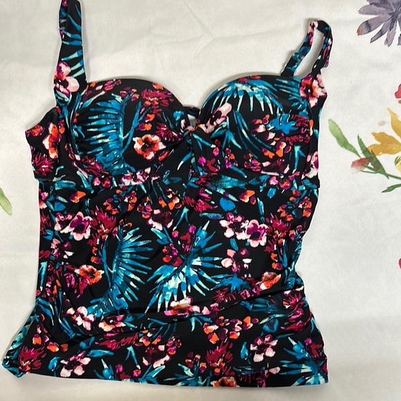 Black and Blue Swim Tankini Top - Picture 1 of 7